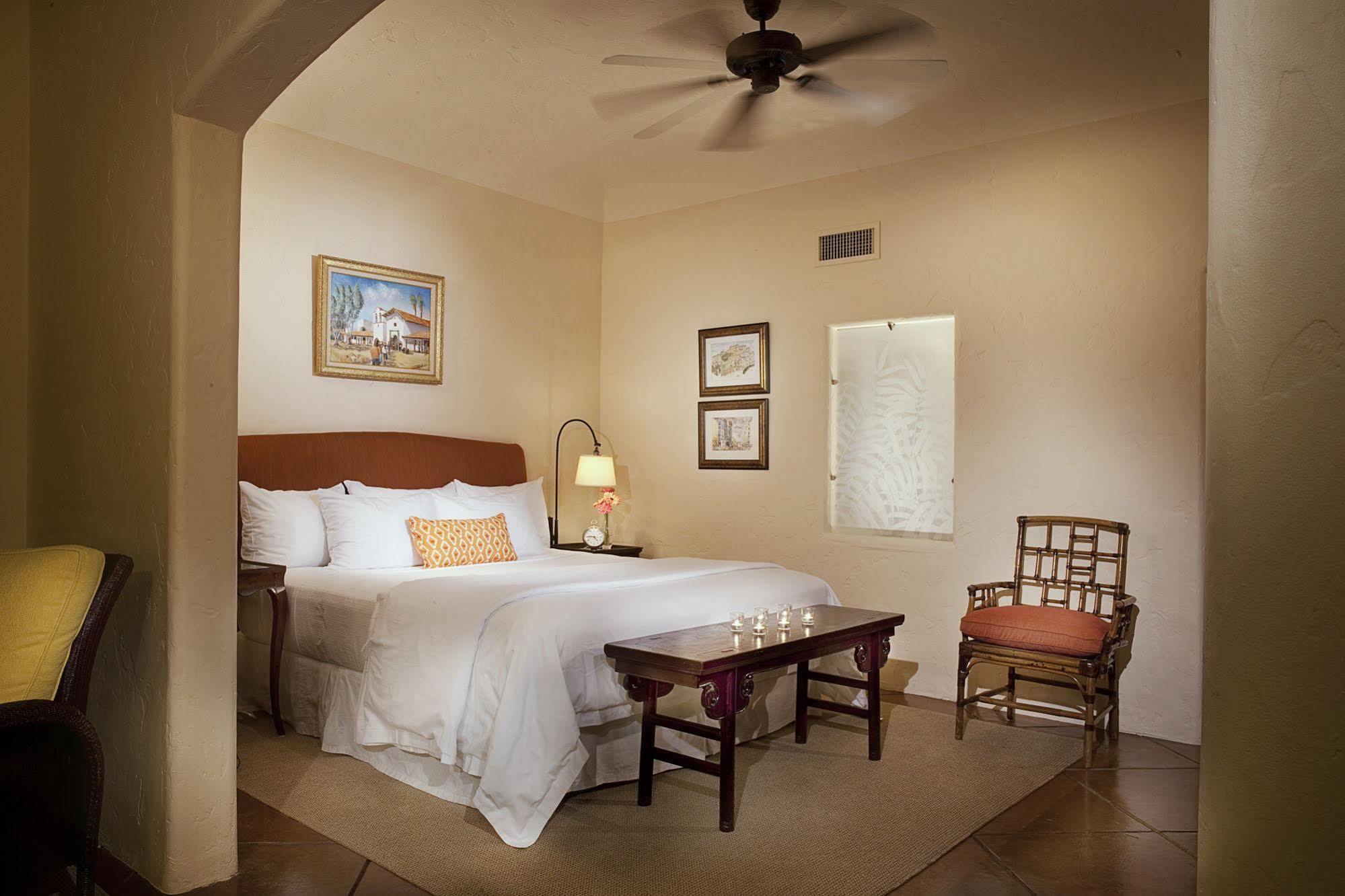 Spanish Garden Inn ซานตาบาร์บารา ภายนอก รูปภาพ