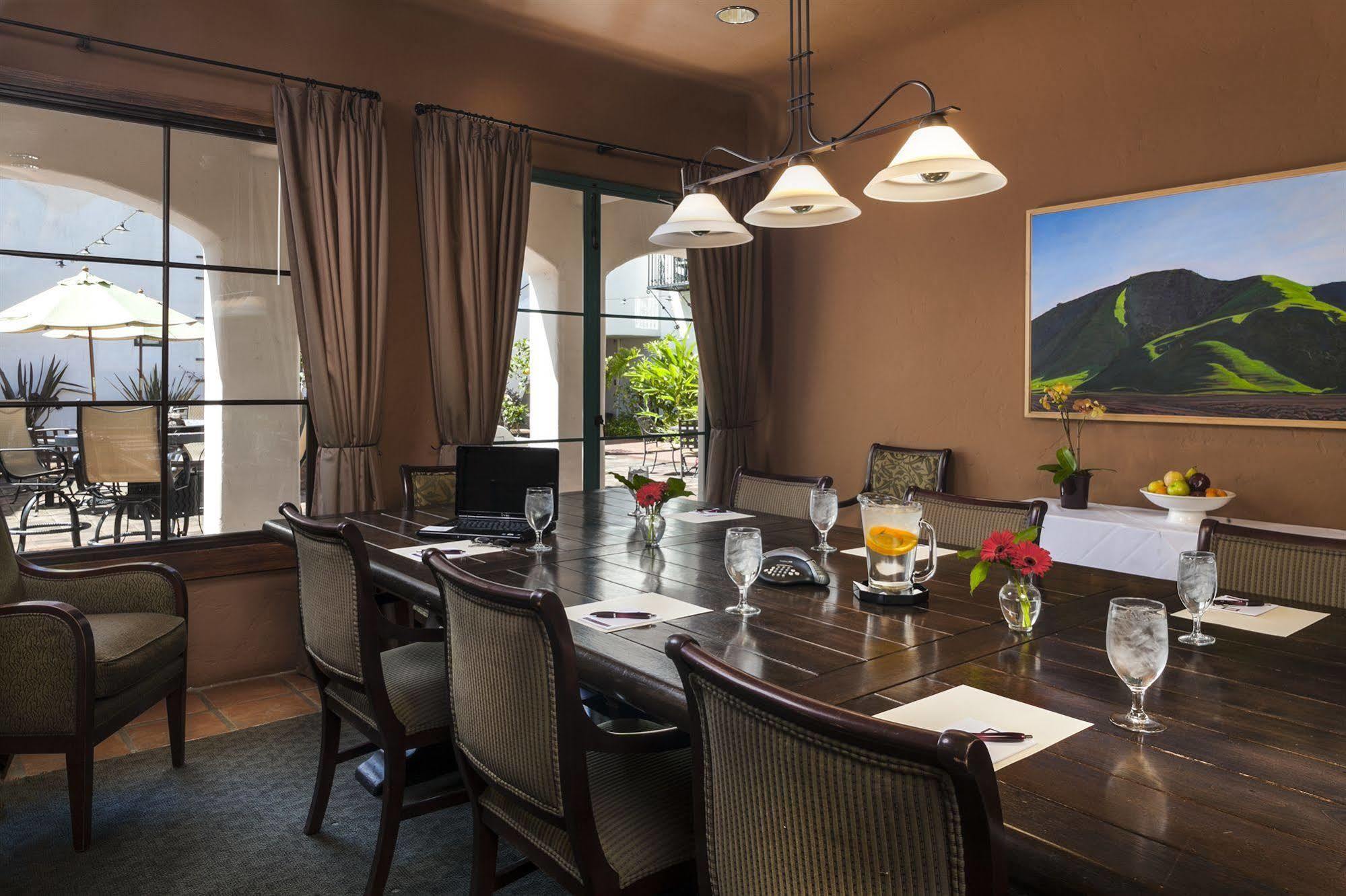 Spanish Garden Inn ซานตาบาร์บารา ภายนอก รูปภาพ